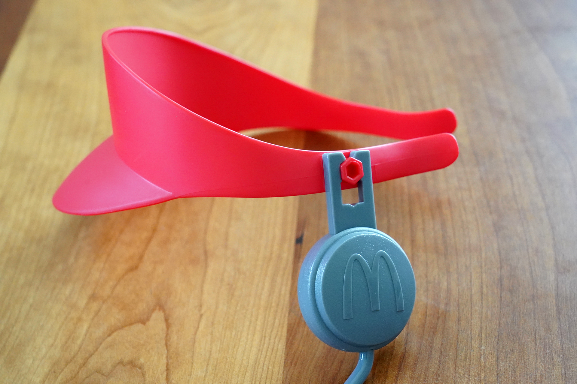 サンバイザーにマイクを取り付ける