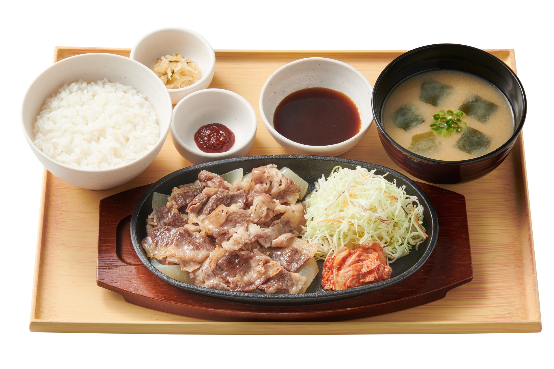 「牛カルビ焼肉定食」（950円）