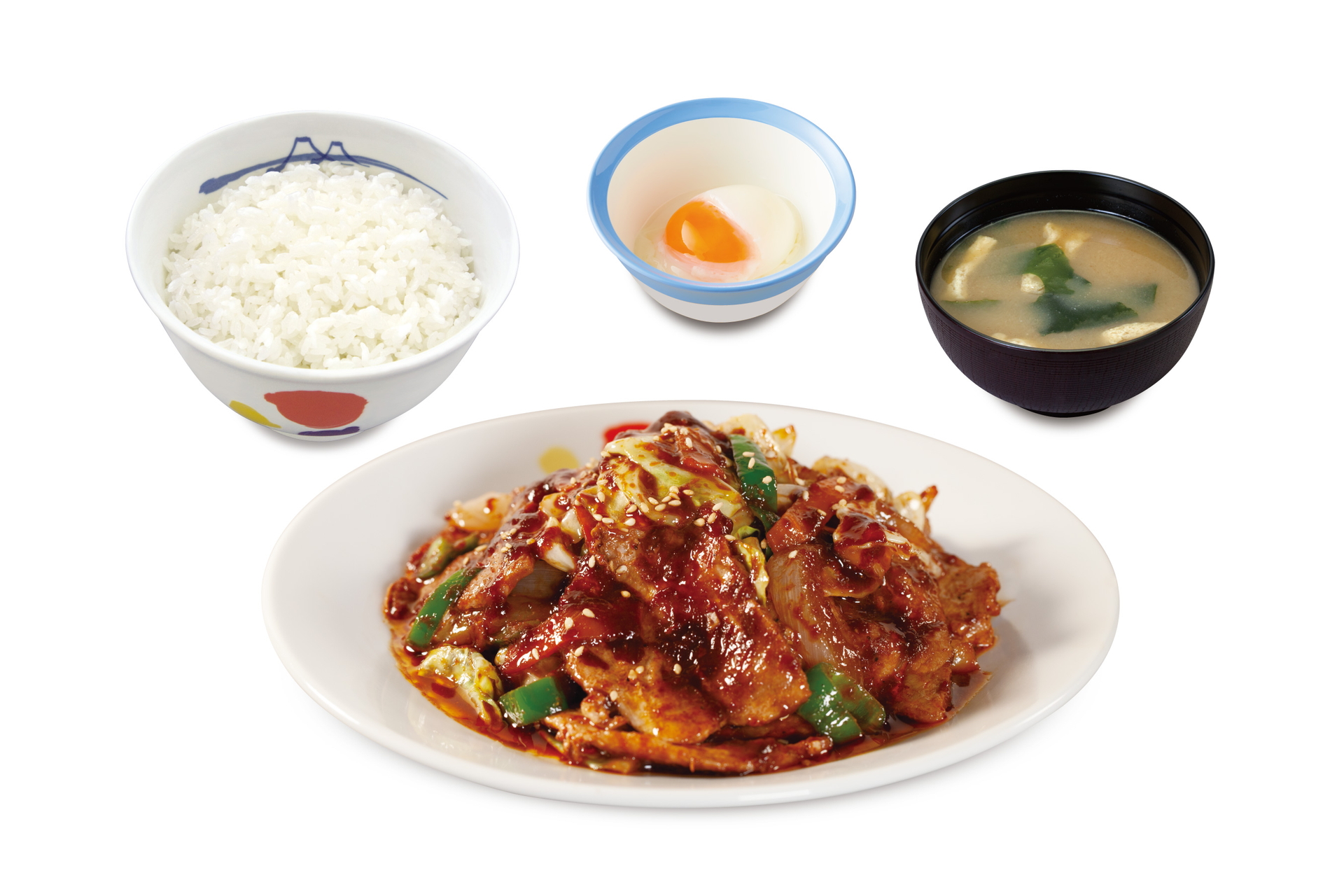 「回鍋肉定食」（790円）。小鉢は半熟玉子とキムチから選べる