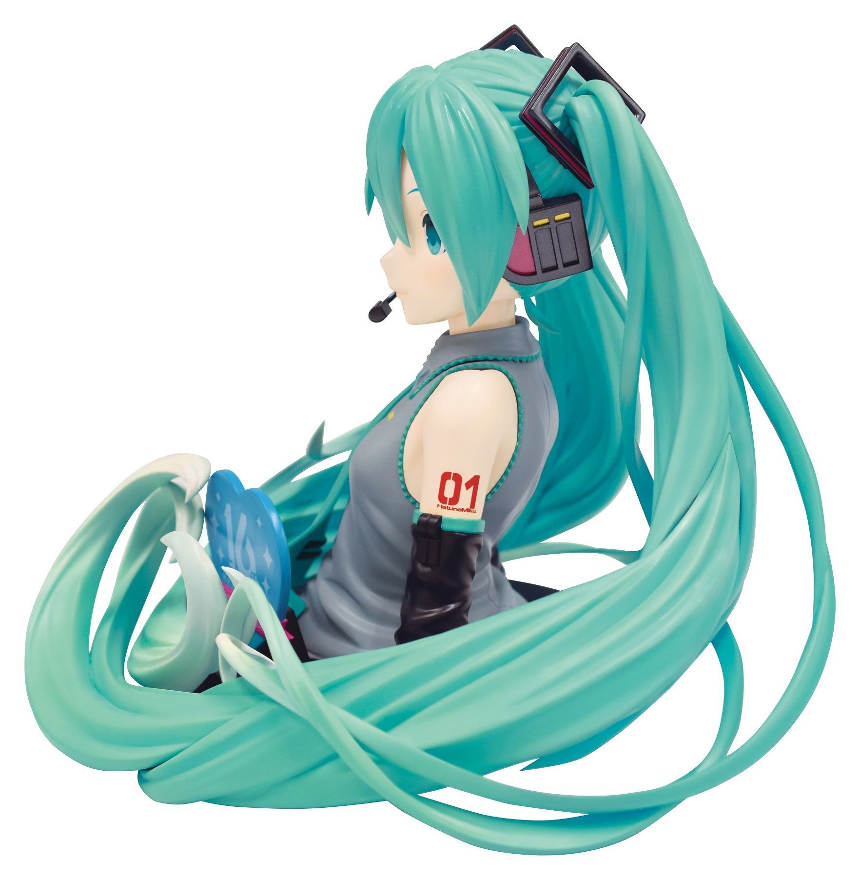 「初音ミク16周年記念 胸像フィギュア」（1万3900円）
