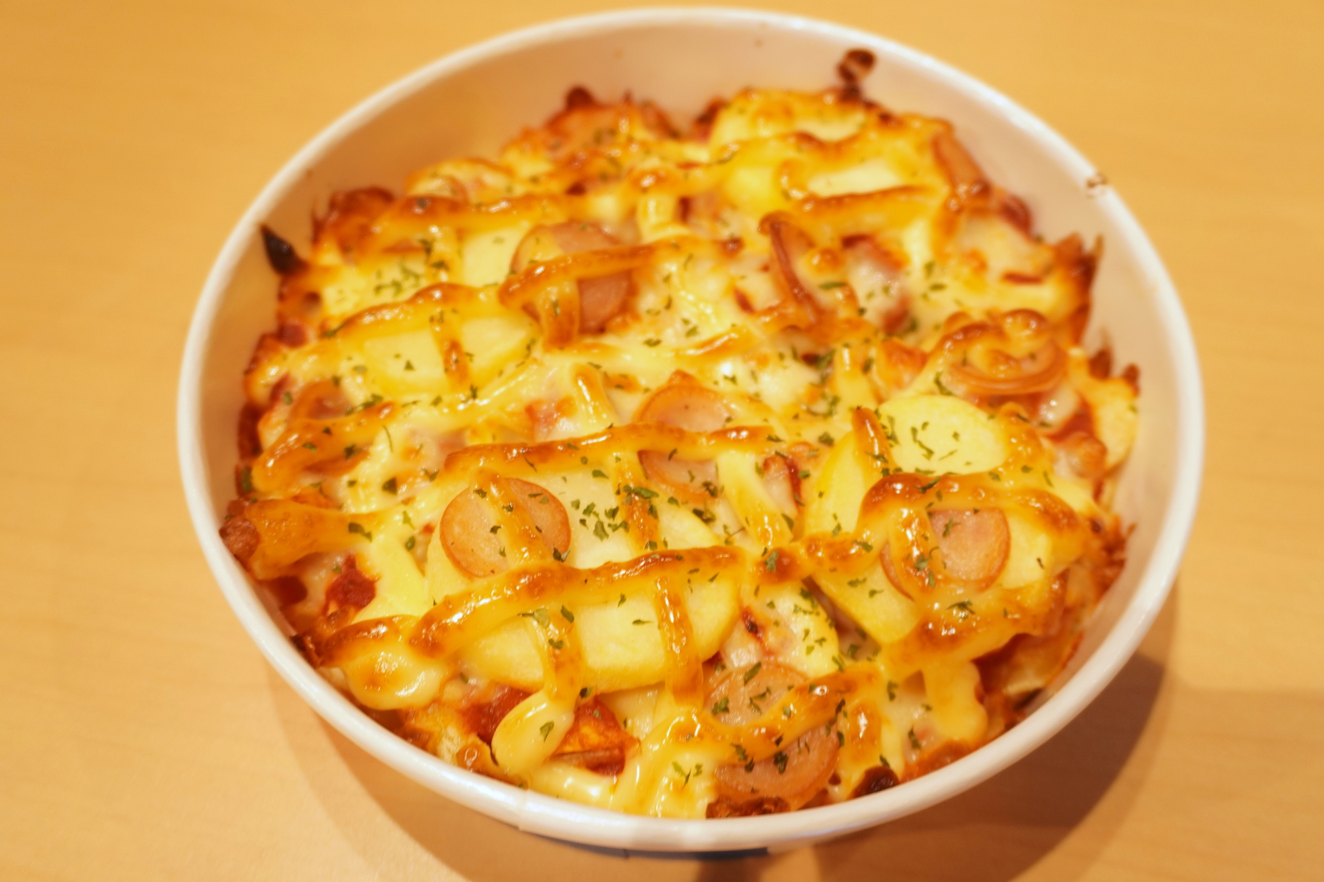 「ピザパスタボウル マヨじゃが」