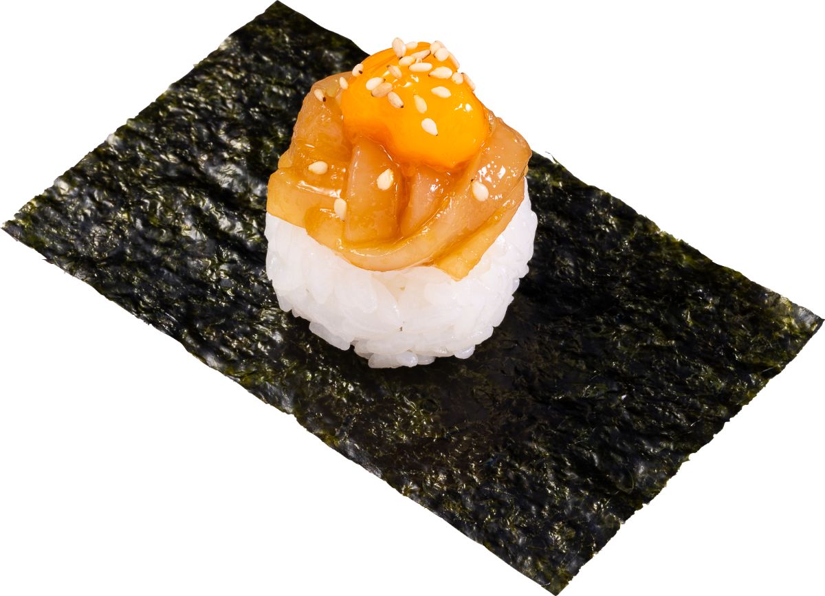 店内仕込「北海道産 スルメイカソーメン漁師風包み」（1貫110円）