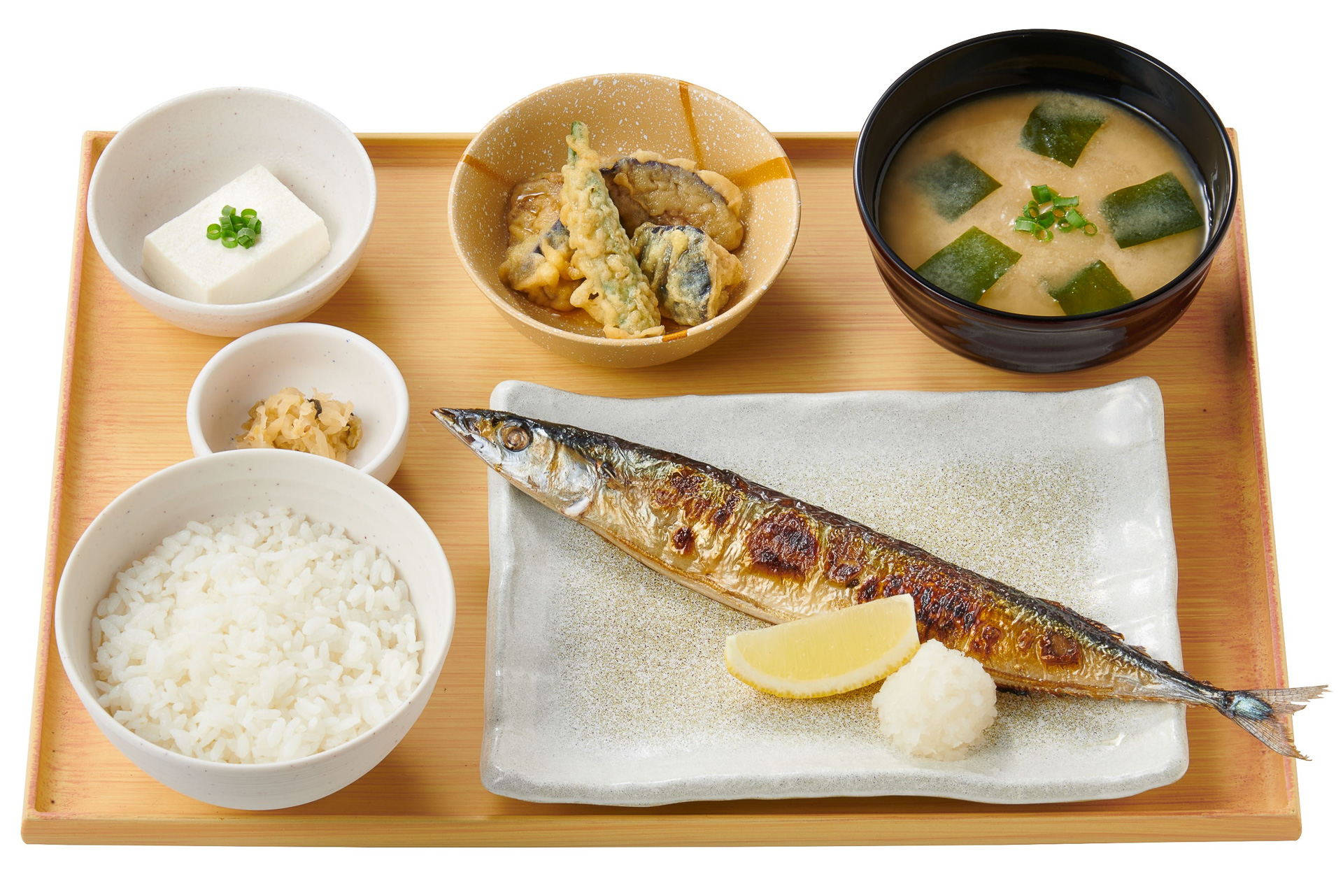 やよい軒「【揚げ出し茄子小鉢付】さんまの塩焼定食」