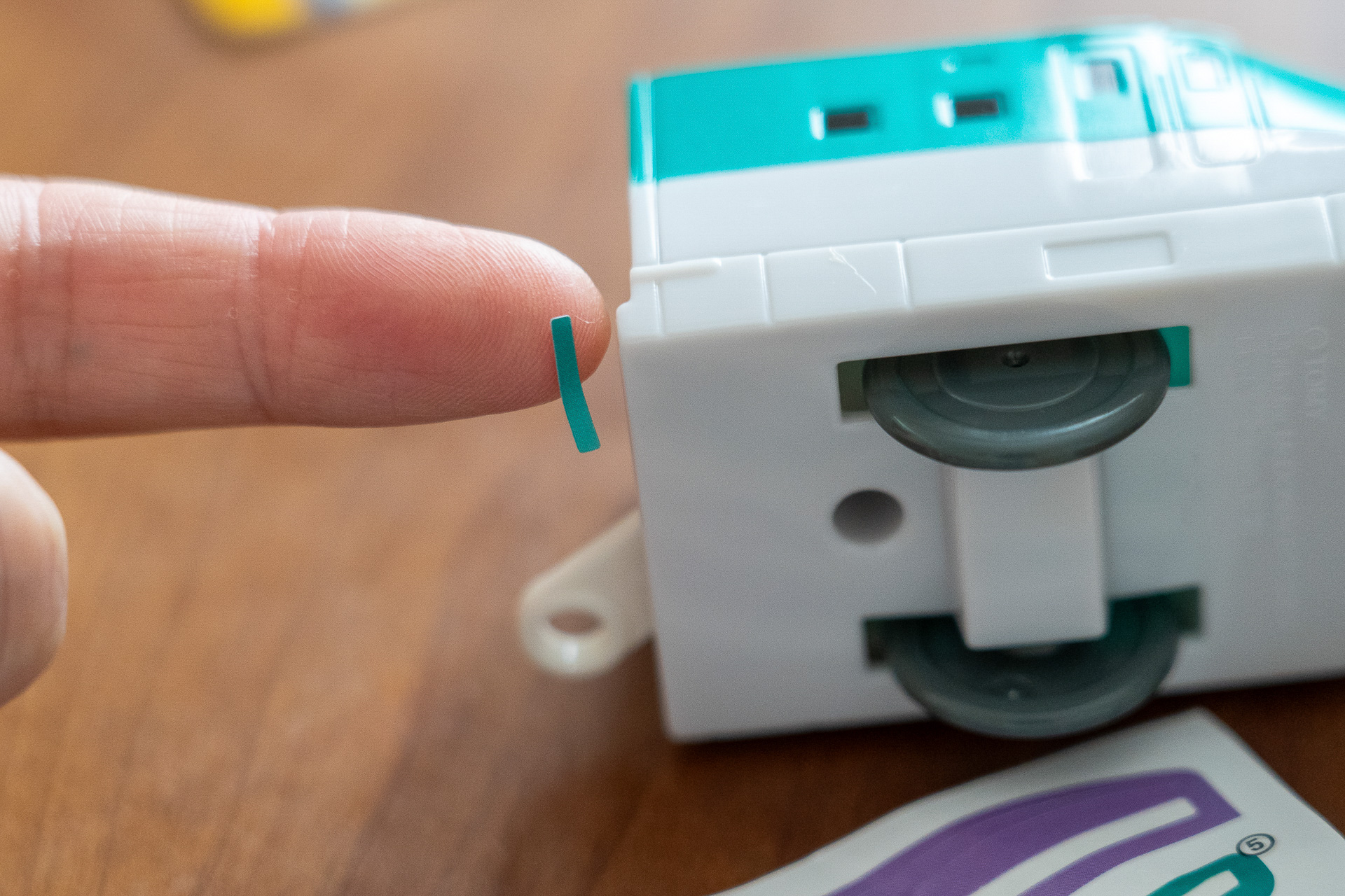 かなり小さいシールがある