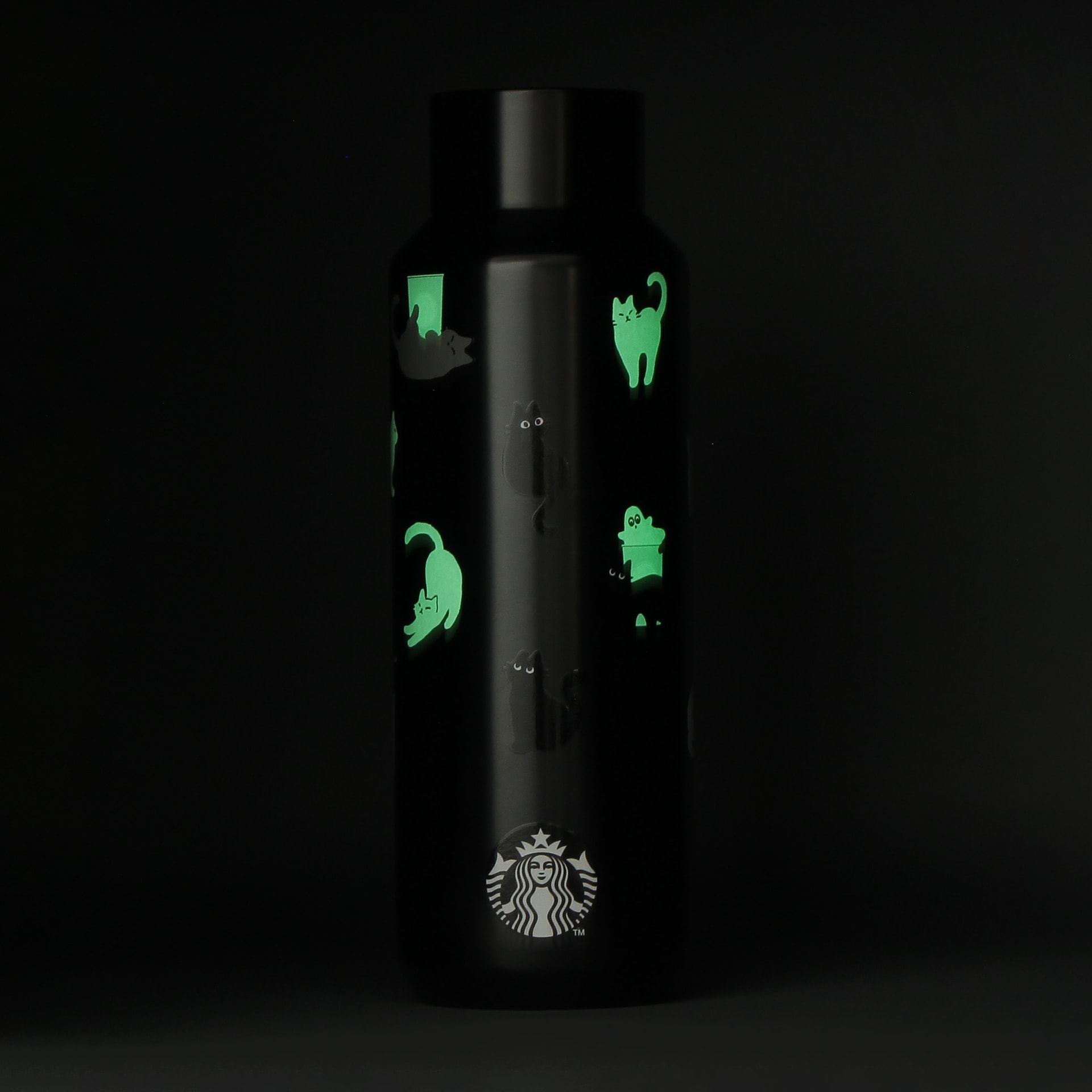 「ハロウィン2023ステンレスボトルグローインザダーク473ml」（4800円）