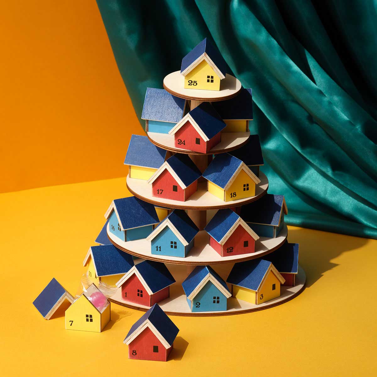 「オリジナル クリスマスウッドハウスカレンダー」（4389円）