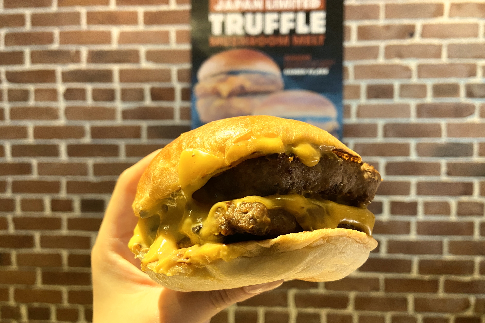 ウェンディーズ·ファーストキッチン「トリュフ＆マッシュルームメルトバーガーダブル」