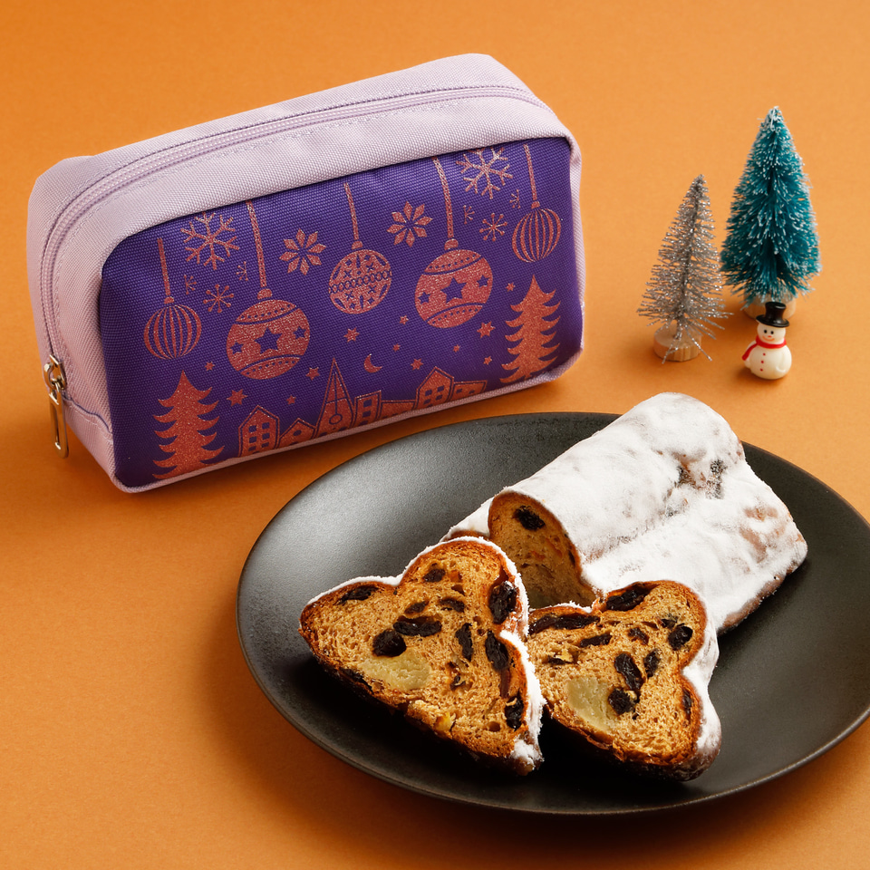 紀ノ国屋「ポーチ付きシュトーレン」レッド/ネイビー/パープルの3色