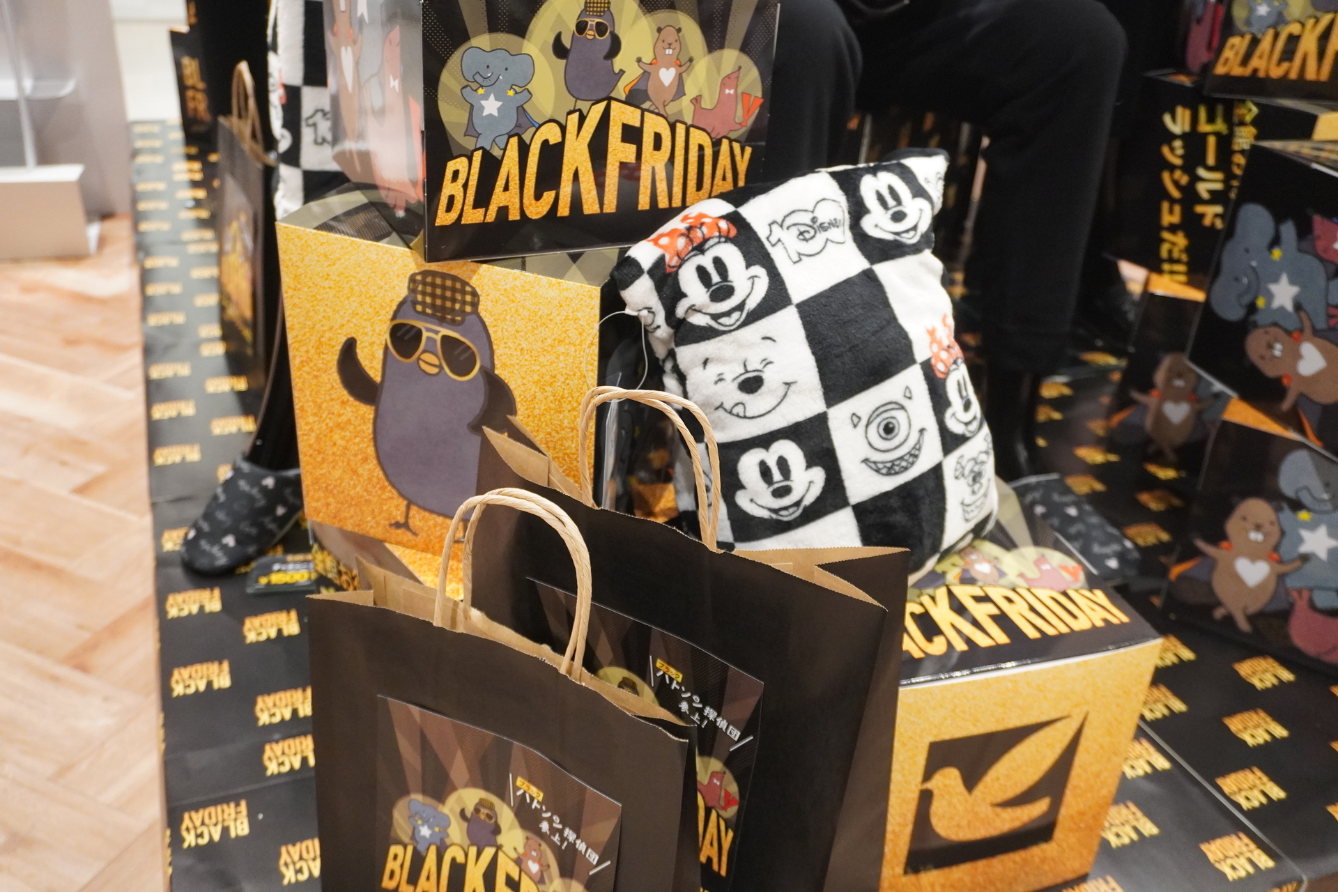 家で使える半纏、靴下、スリッパ、ルームウェアも展開