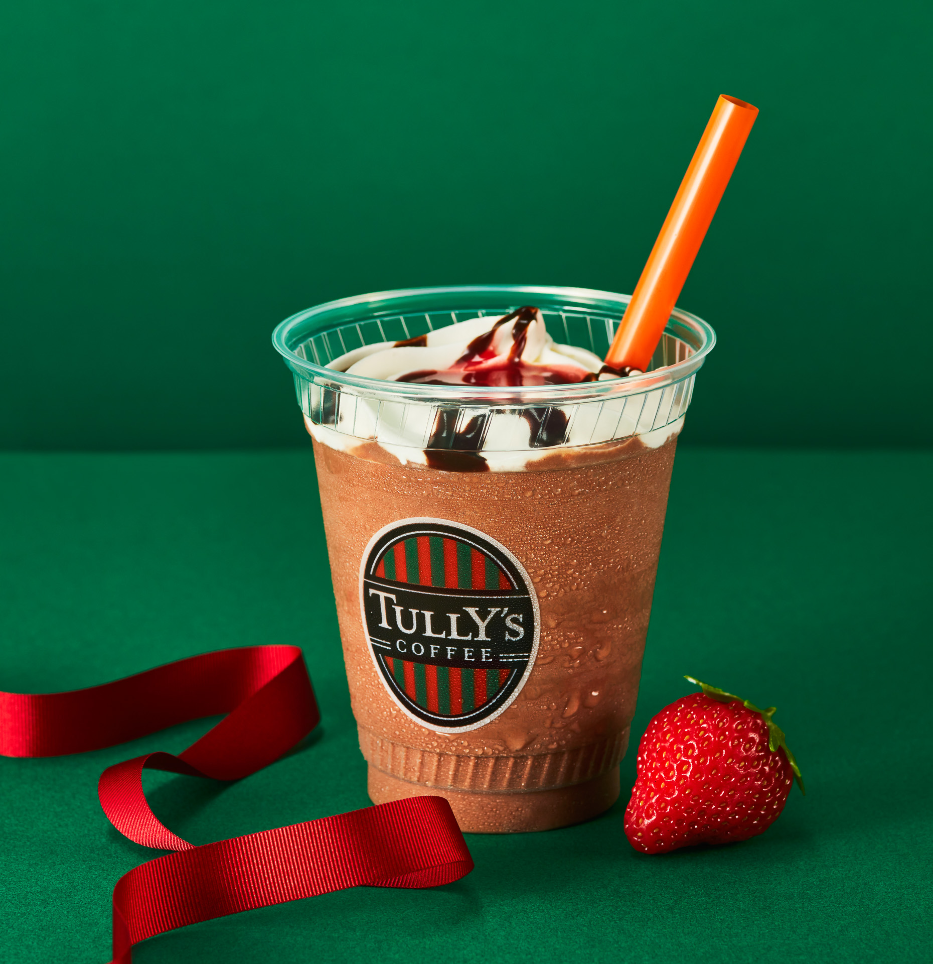 「ホリデー苺チョコリスタ」（Short 640円/Tall 695円）