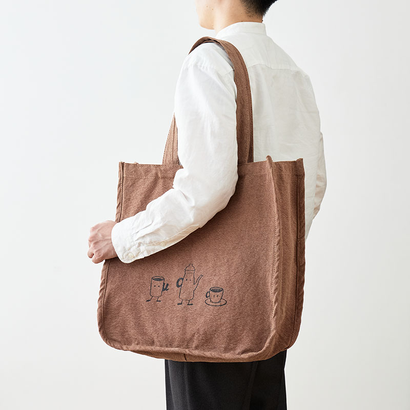 いずれもUCCのオリジナルキャラクター入りトートバッグが付いている