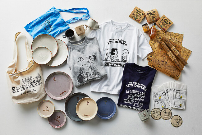 スヌーピー」と仲間たちをデザインしたバッグ/ボトルなどPEANUTS