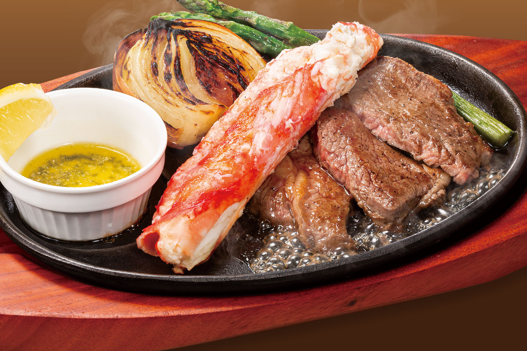 ステーキのどん「リブロインステーキ100g＆タラバ蟹グリル（ライス・パン・スープバー付）」（タラバ蟹フルサイズ 5258円、ハーフサイズ3278円）