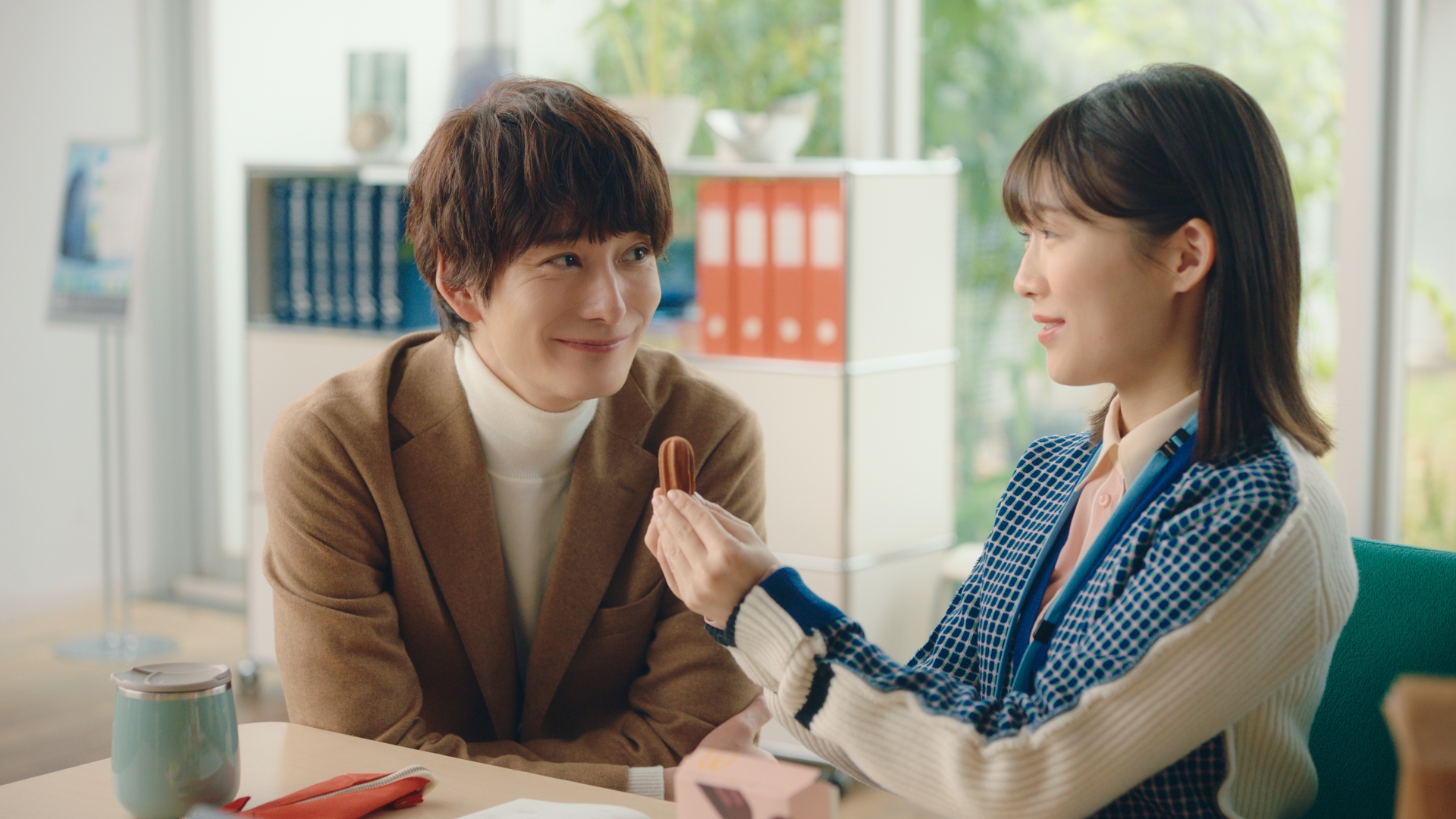 岡田将生さんと伊藤沙莉が出演する新TVCM