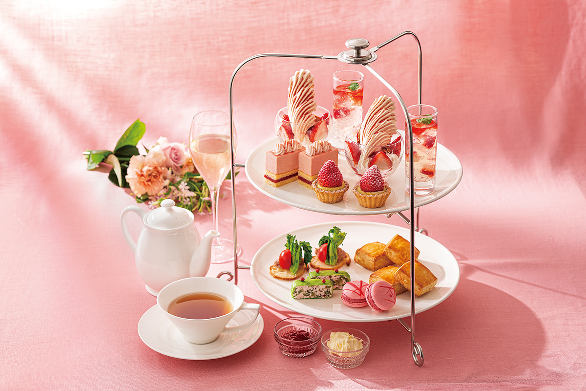 青山本店に併設する「BLUE BRICK LOUNGE」で「春色テラス」を展開