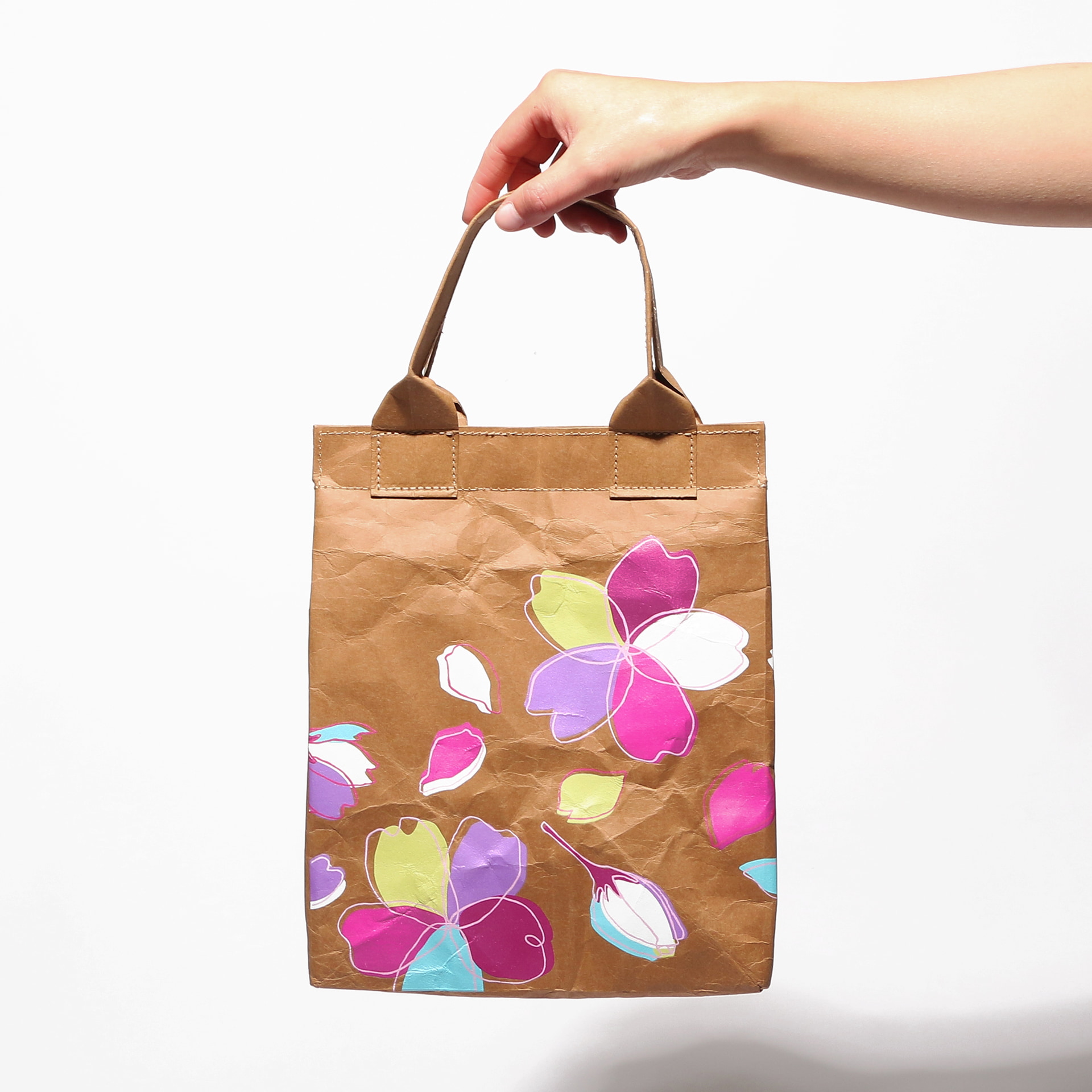 「SAKURA2024保冷クラフトペーパーショッパーS」（2350円）