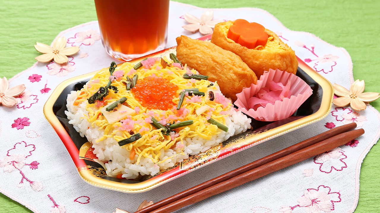 ローソンストア100「ちらし＆いなり寿司セット」