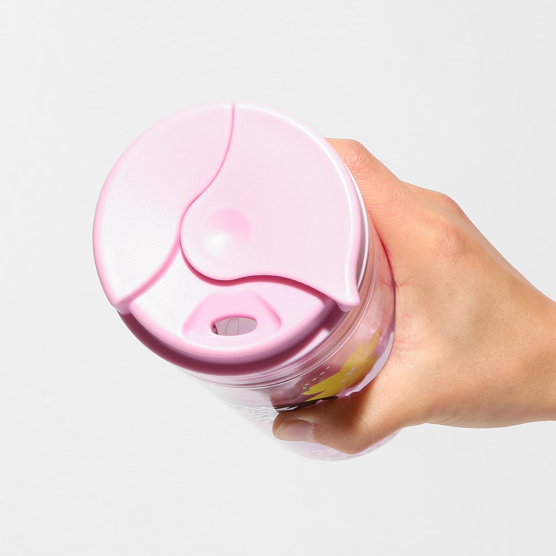 「SAKURA2024ウォーターインタンブラーピンクグリッター473ml」（2500円）