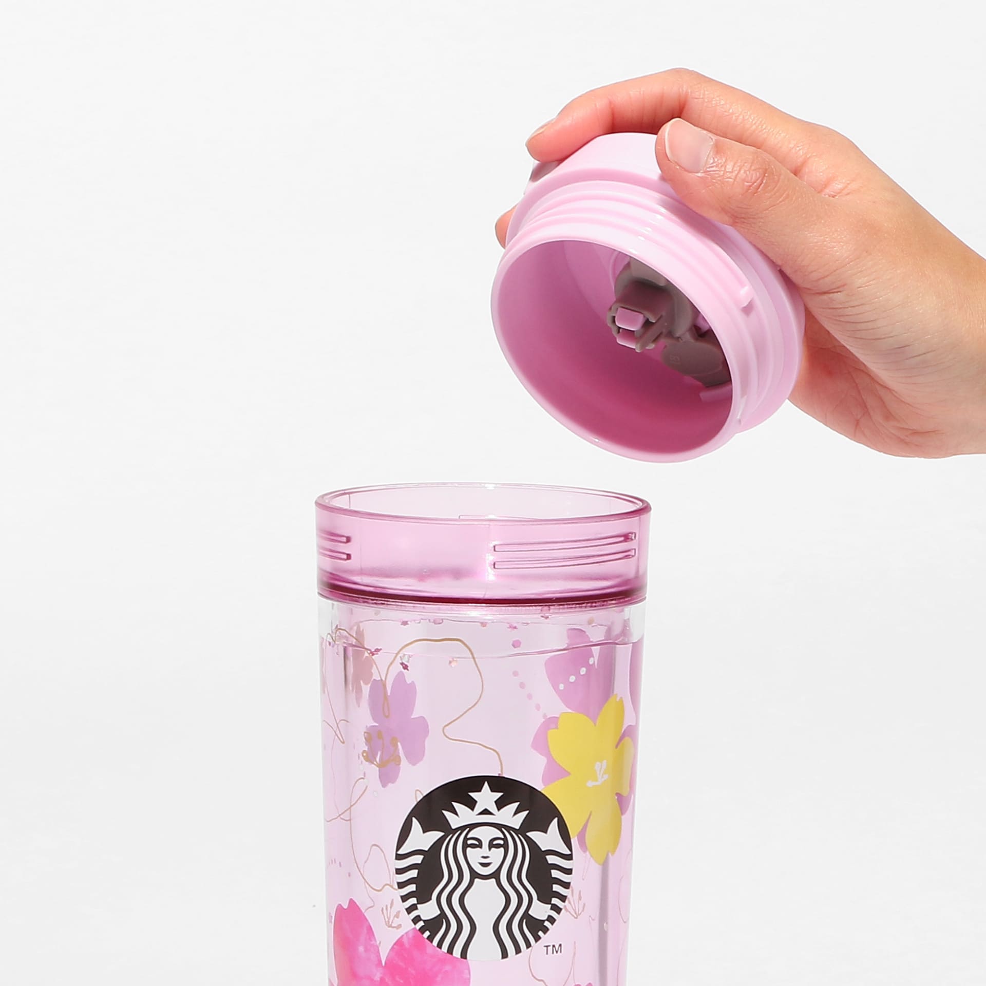 「SAKURA2024ウォーターインタンブラーピンクグリッター473ml」（2500円）