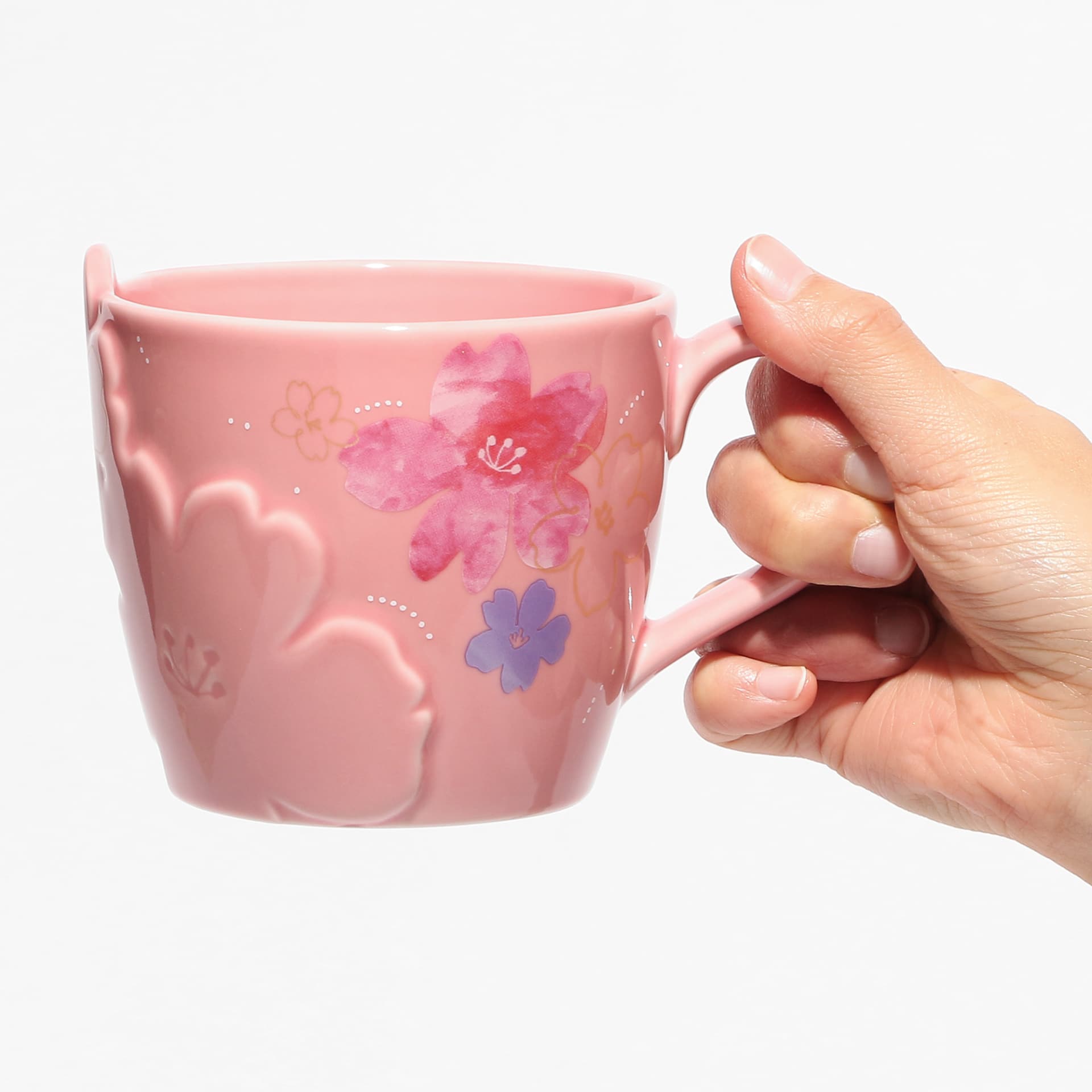 「SAKURA2024マグフラワーエンボス355ml」（2300円）