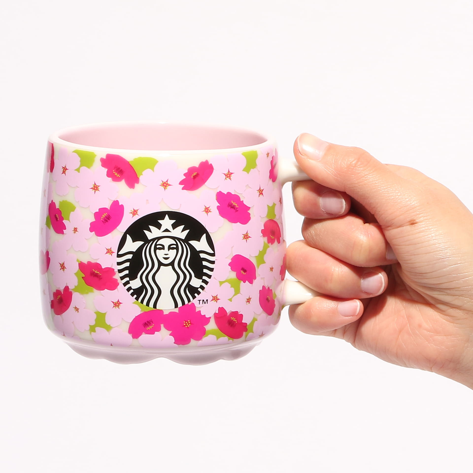 「SAKURA2024カラーチェンジングマグ355ml」（2550円）
