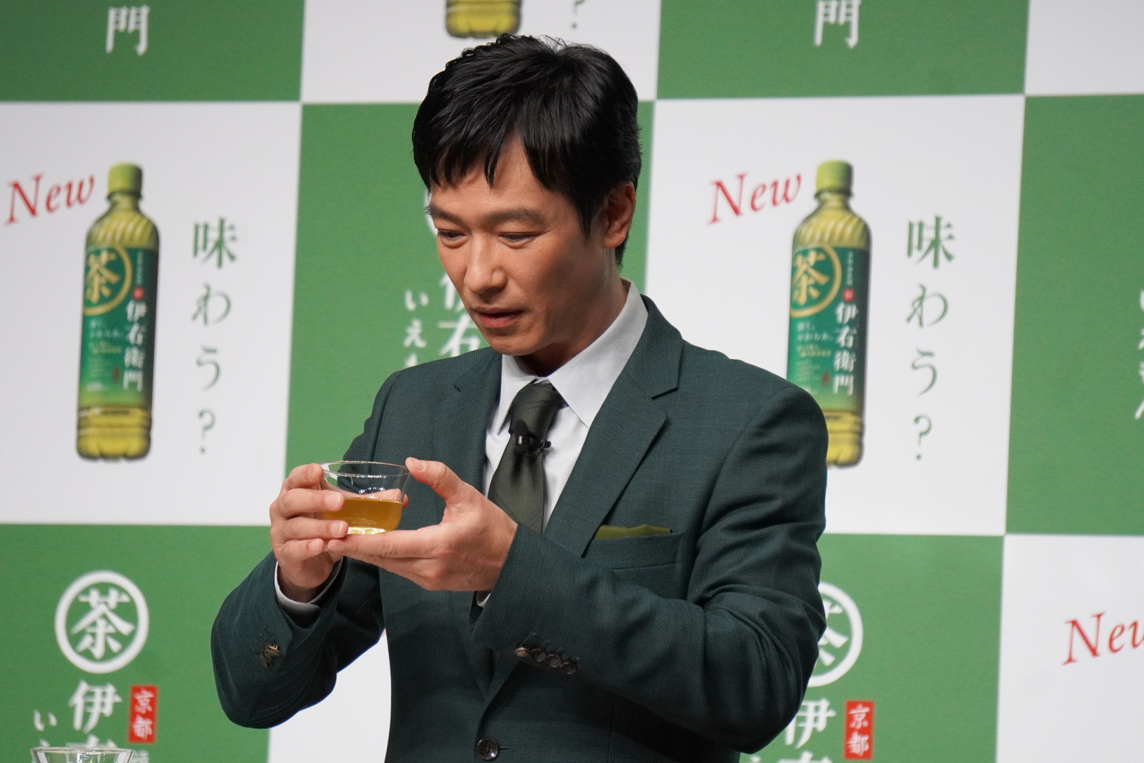 何度も飲み比べをして味わい、香りを再確認