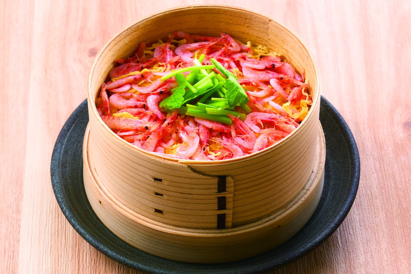 ［せいろ御飯］駿河湾産桜海老と芹のせいろ御飯
