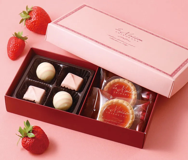 「ラ・メゾン白金 あまおう苺 ショコラ＆タルト」（1134円）