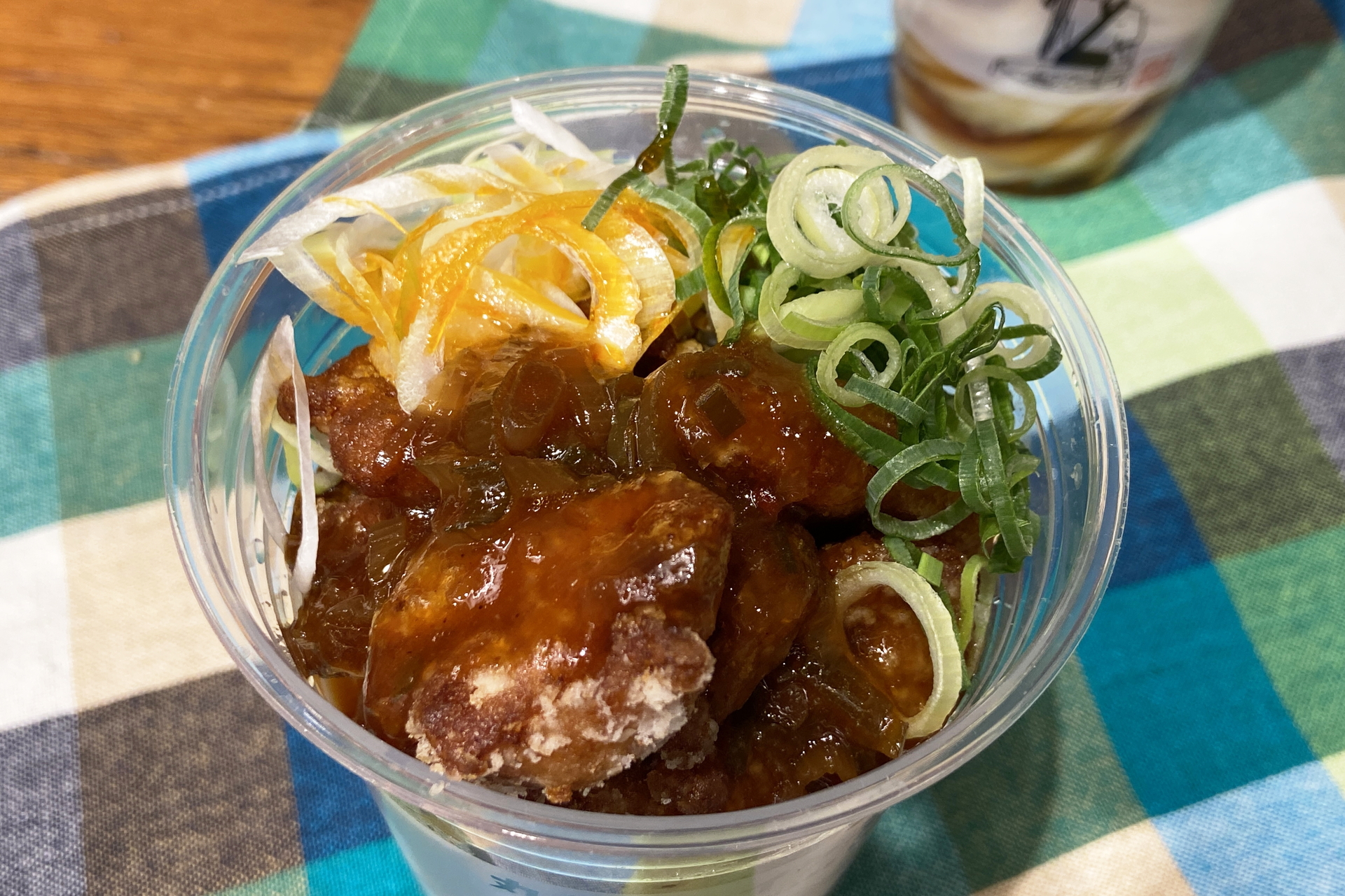 ピリ辛油淋鶏シェイクうどん
