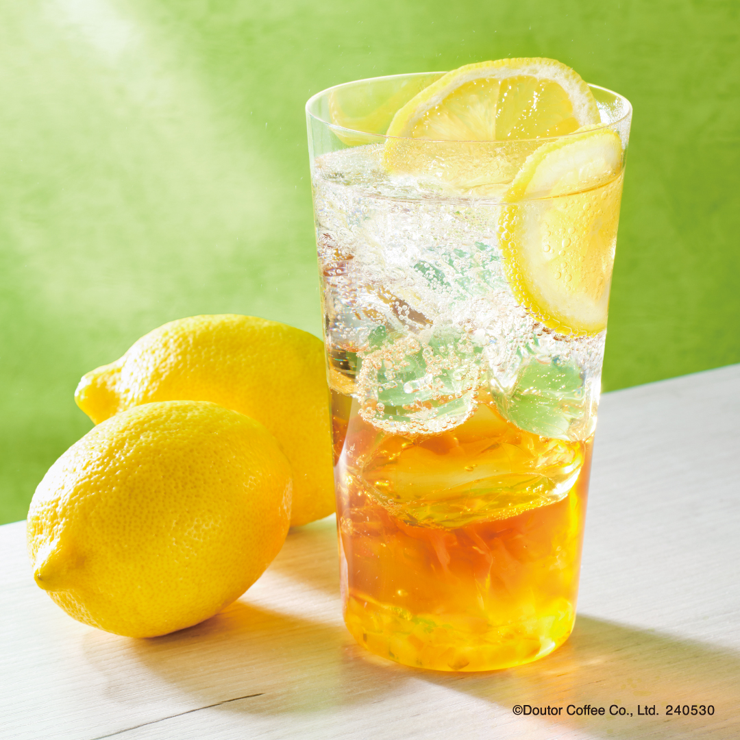 エクセルシオール カフェ「ハニーレモンティーソーダ」（620円）