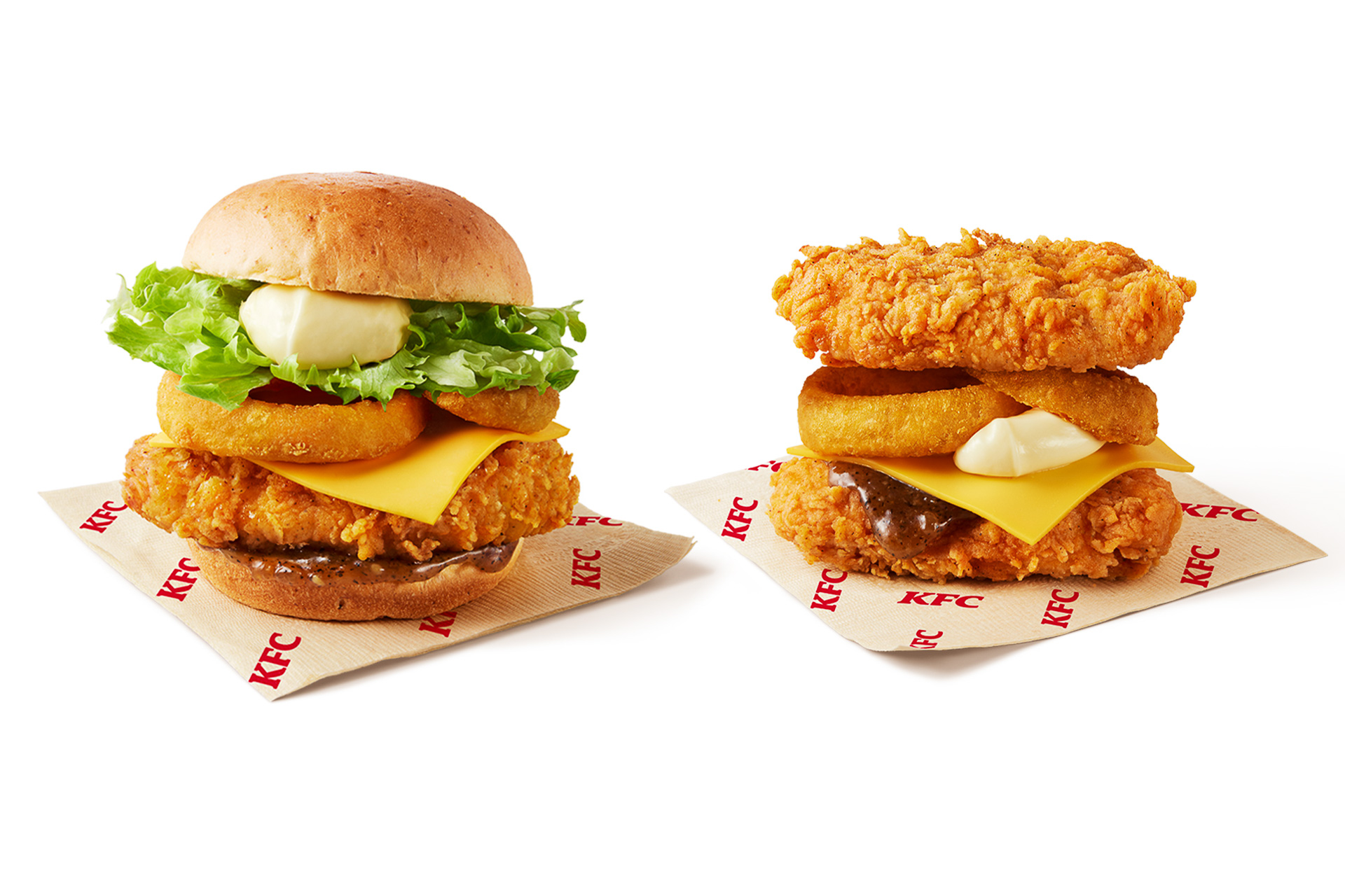 ケンタッキーフライドチキン「ガーリックソースのオニオンフィレバーガー」（左）と「ガーリックソースの凄肉オニオンフィレバーガー」（右）