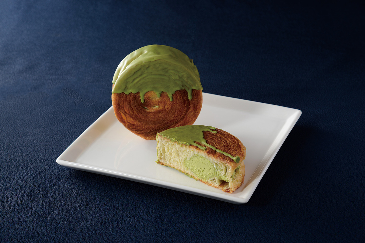 「森半 お抹茶クロワッサンロール」（192円）