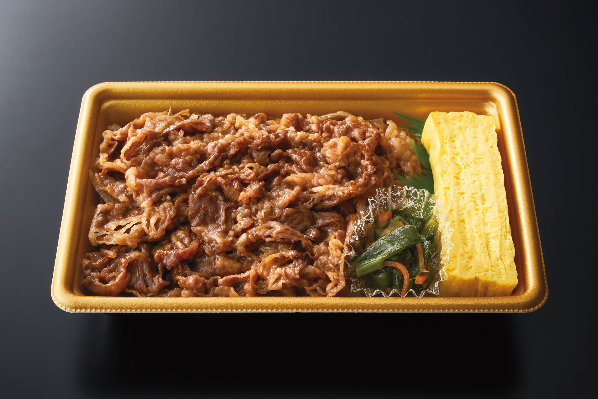 「黒毛和牛牛めし重」（1280円）