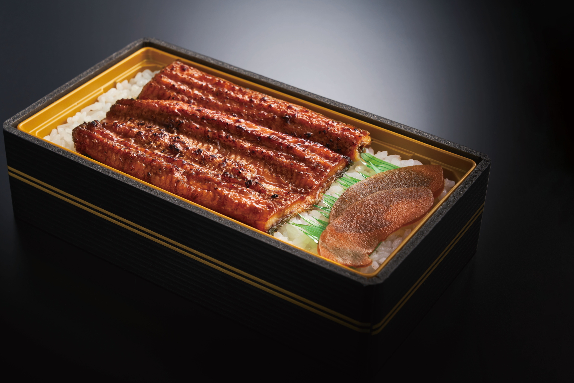「上 鹿児島県産うなぎ蒲焼重」（2750円）