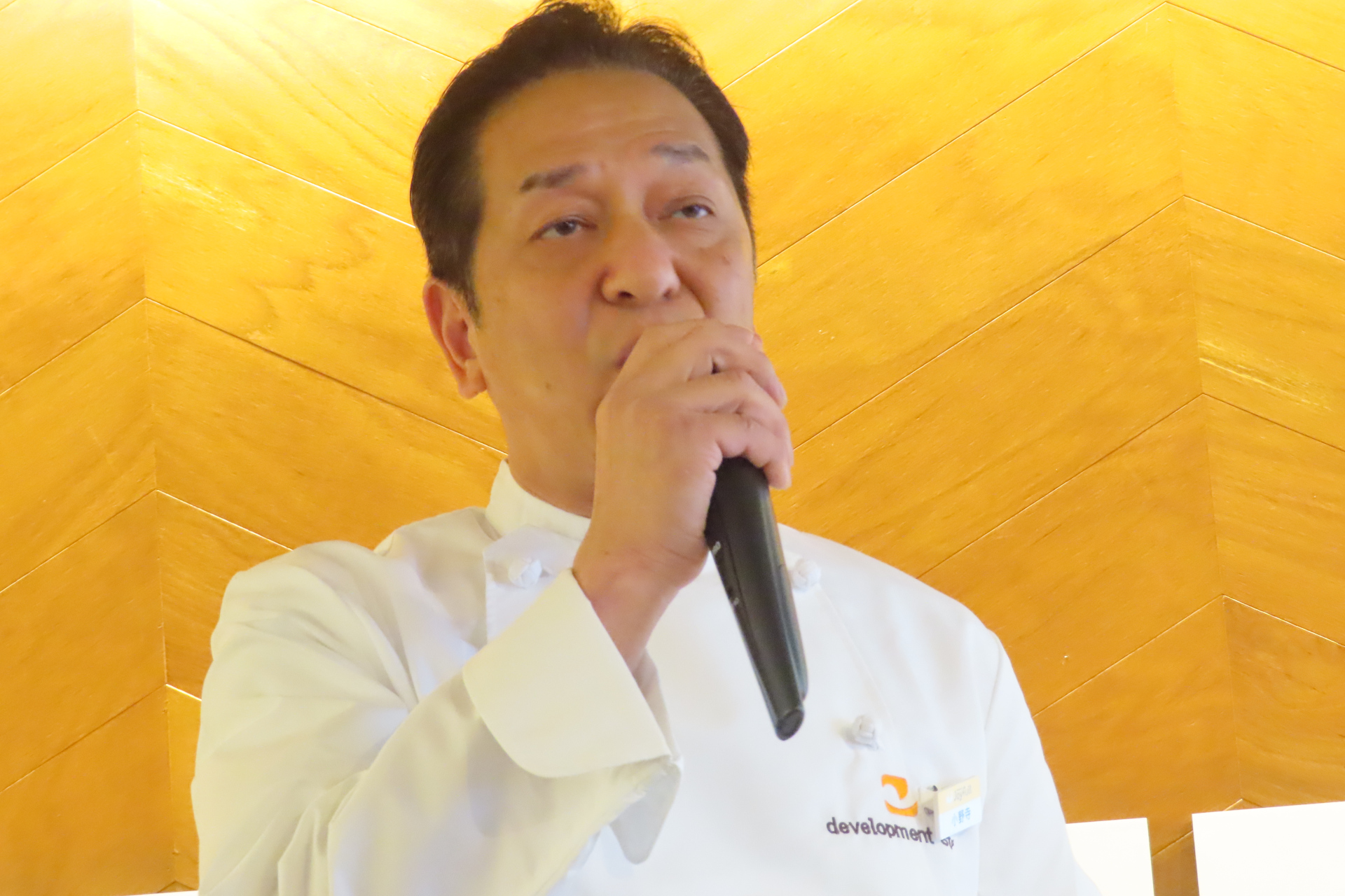 商品開発部長代理の小野寺重晶氏