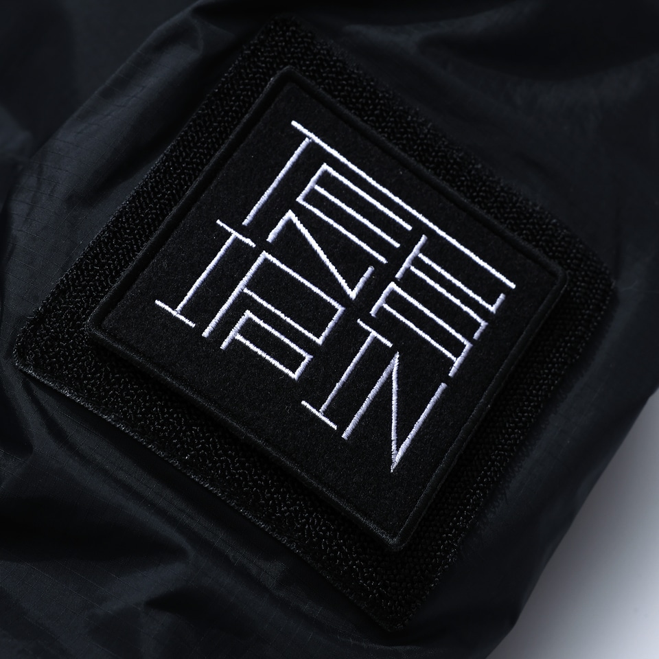 NANGA（ナンガ）×天下一品、ダウンジャケットを予約販売。裏地は