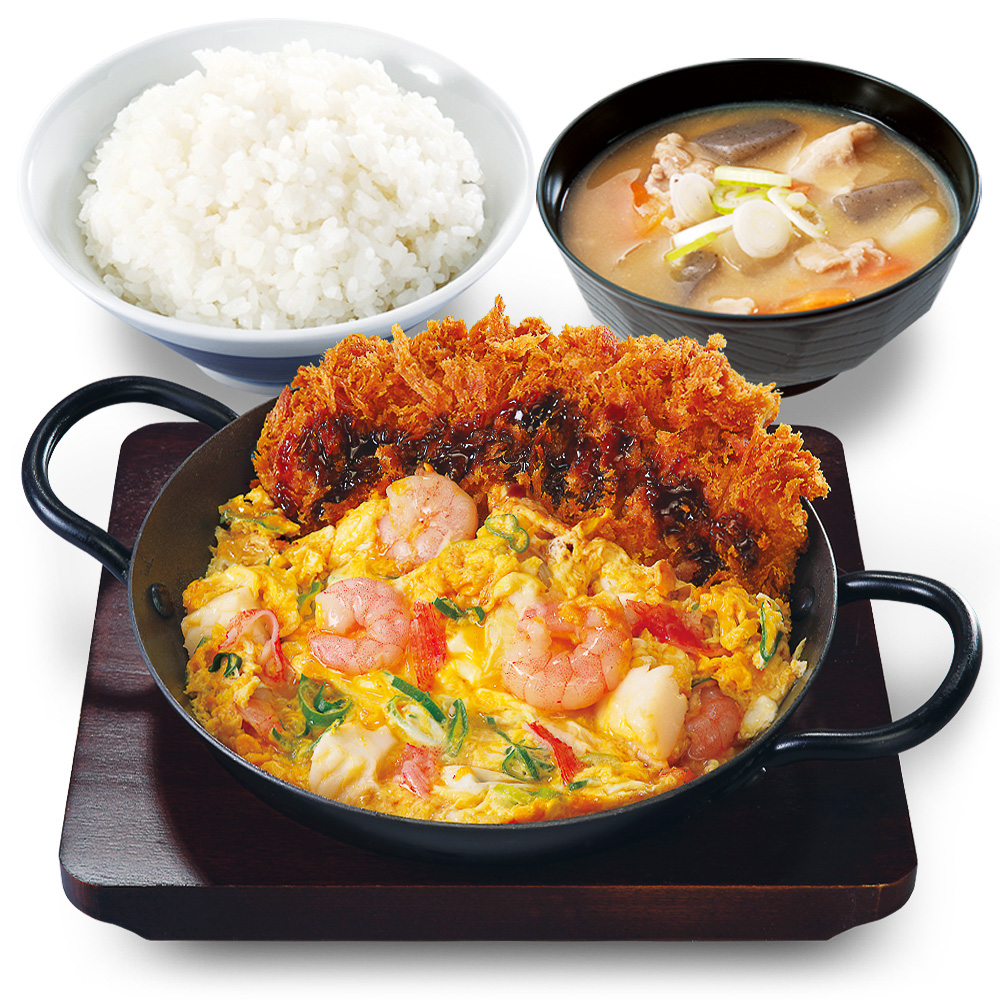 「海鮮たまごチキンカツ定食」（979円）