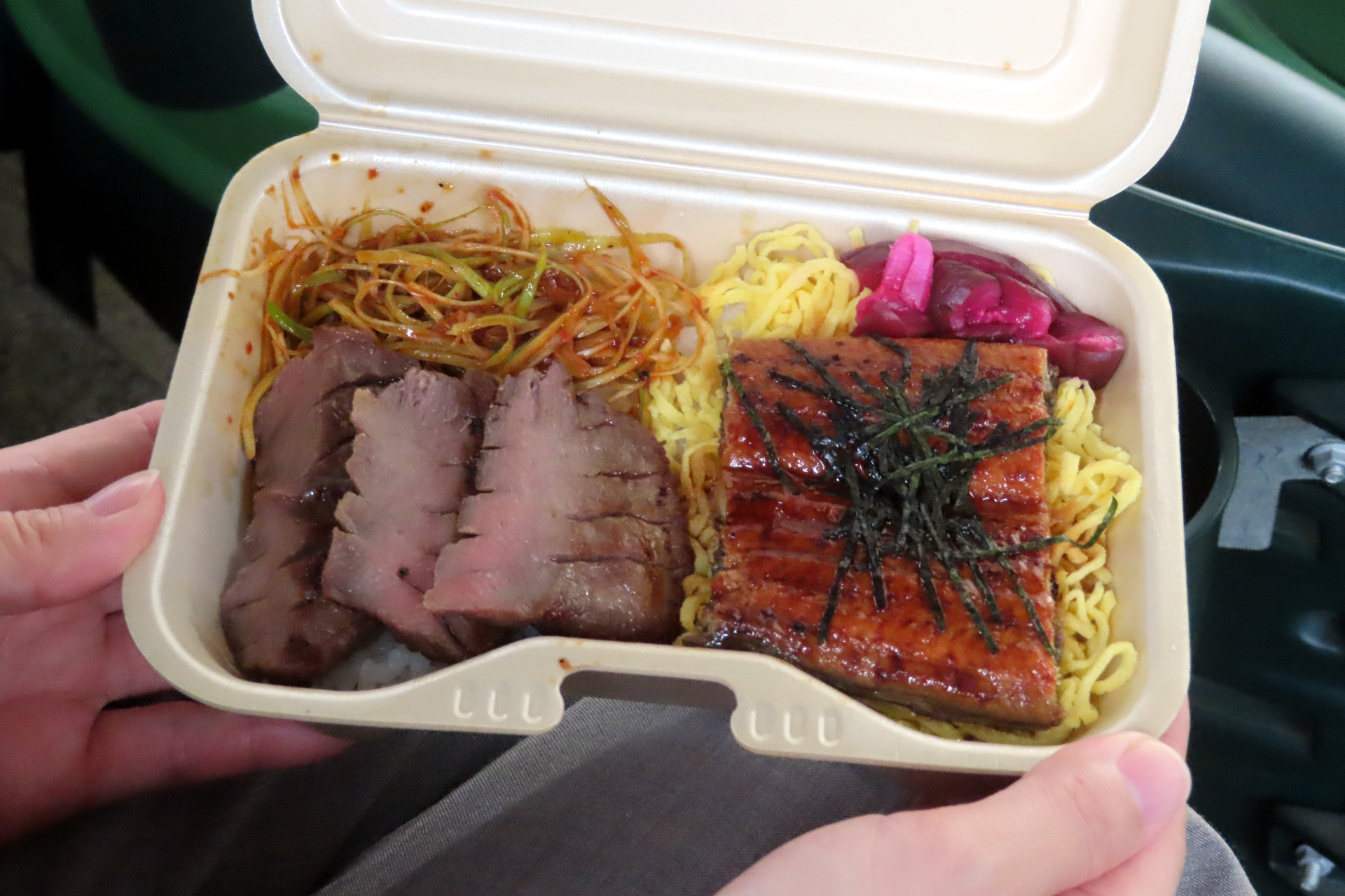 仙臺たんや利久の「スタミナ！うなたん丼」