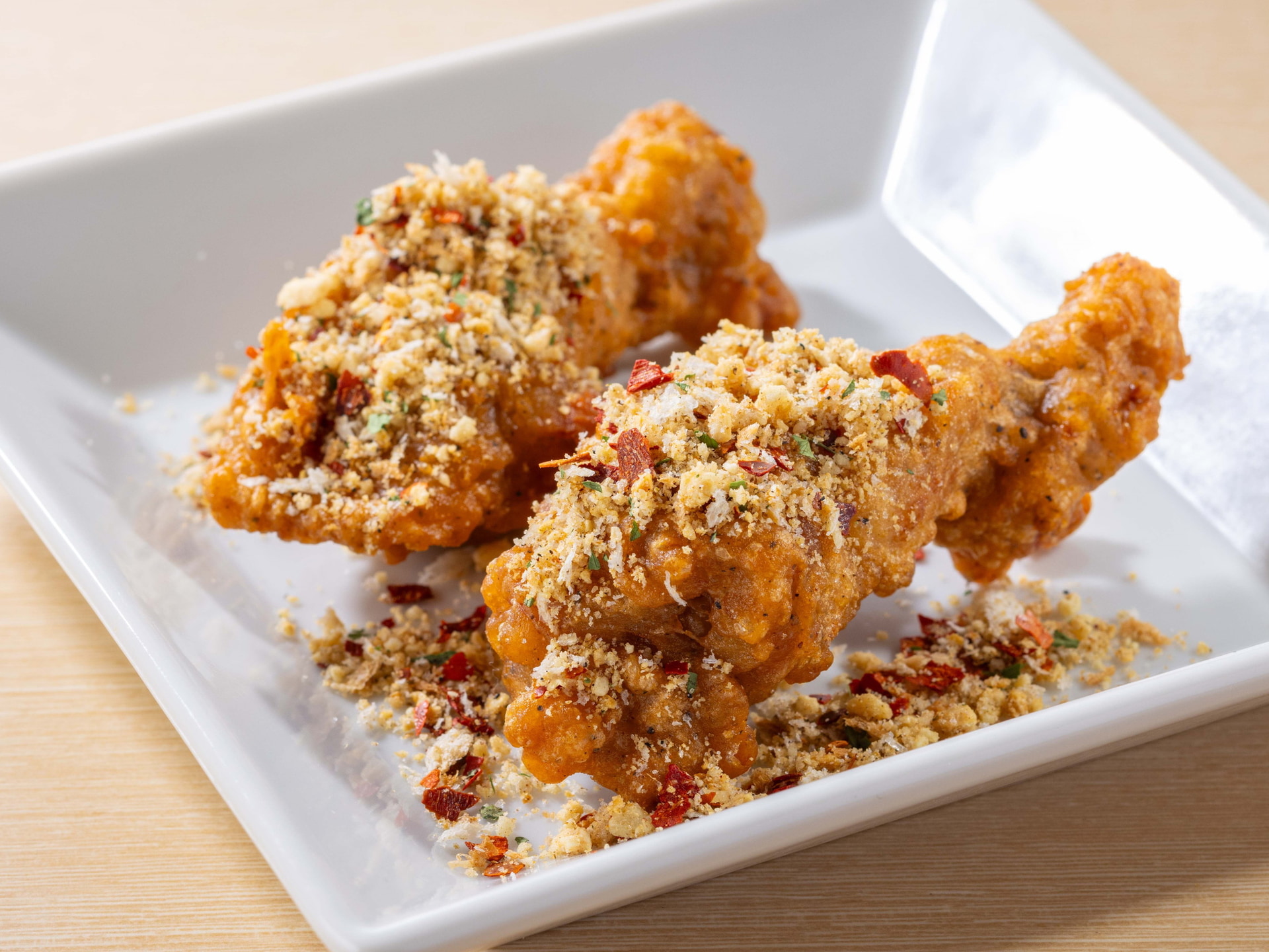 スパイシーな金沙粉が別添えで付いてくる