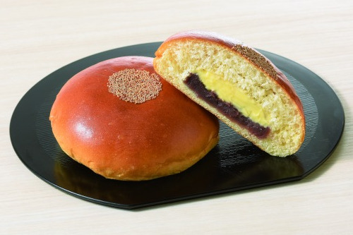 青森県「陸奥八仙酒粕あんぱん（マーガリン入り）」（198円）