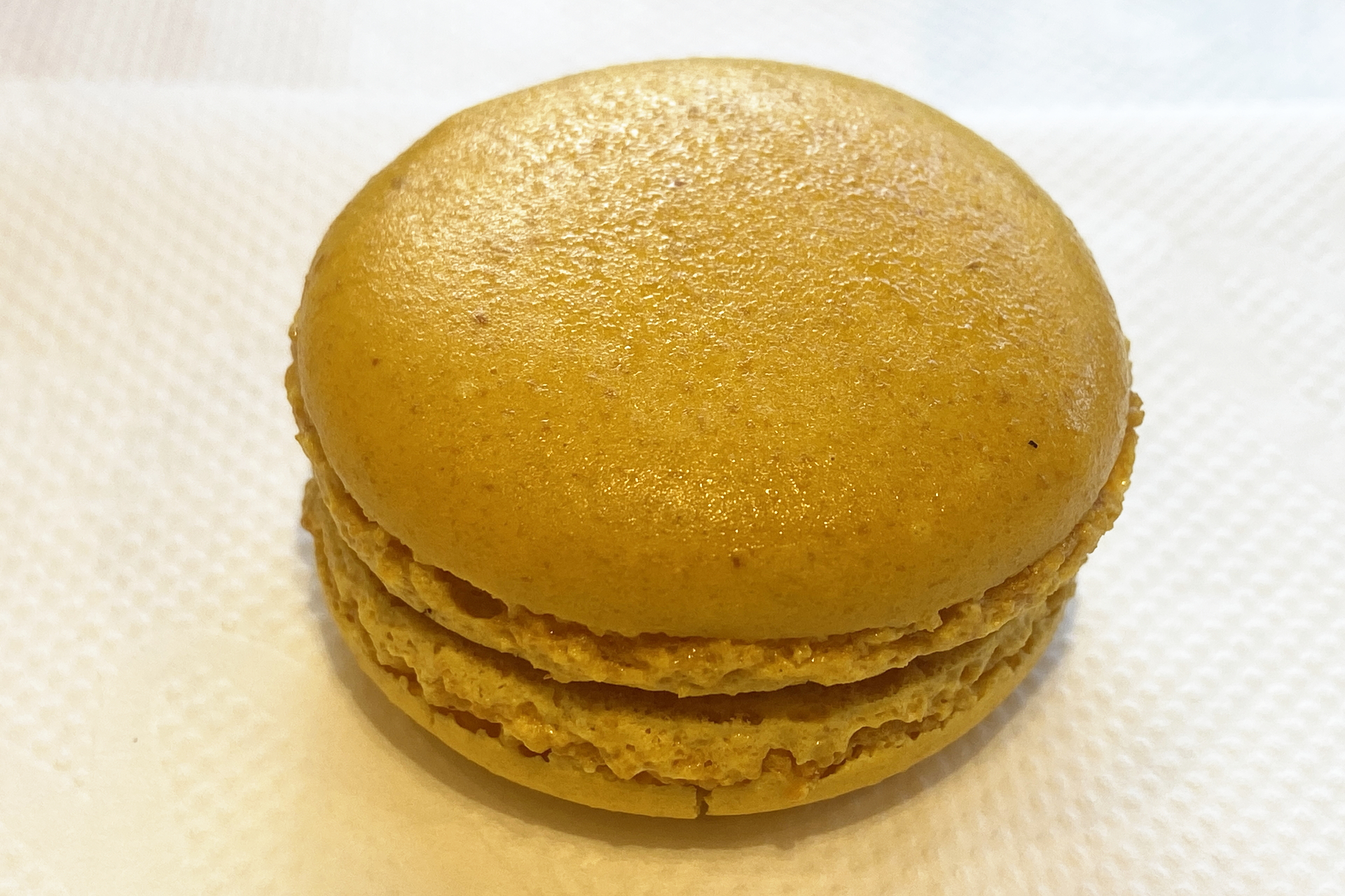 「マカロン ばなな」（190円～）