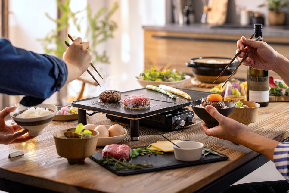 ドウシシャ、火力をそれぞれ調整可能なデュアルプレート構造「evercook