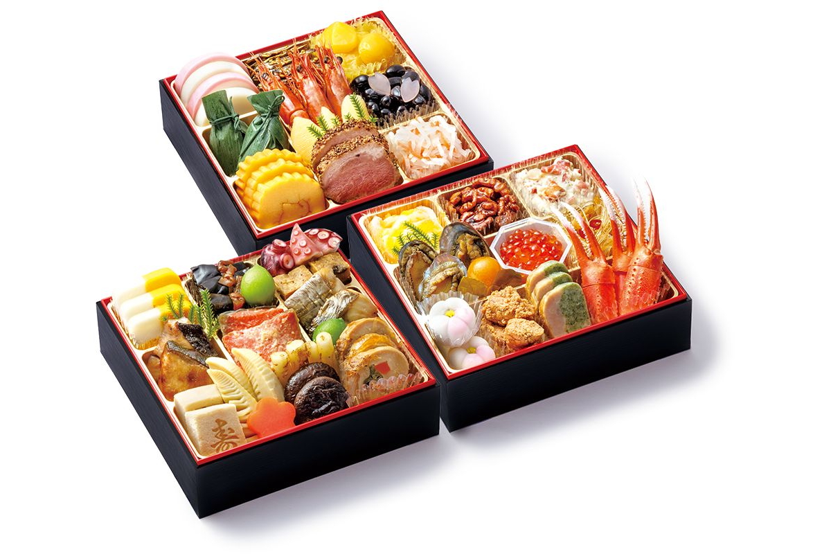 約3～4人前「彩り三段重」（1万7800円）