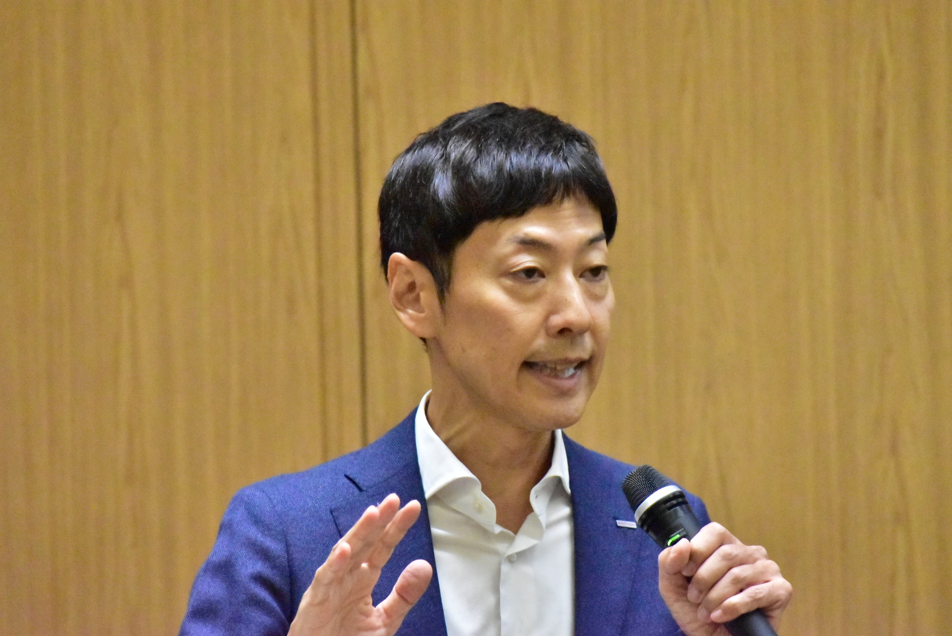 ポッカサッポロフード＆ビバレッジ株式会社 マーケティング本部 ブランドマネジメント部 担当部長 室晃司氏