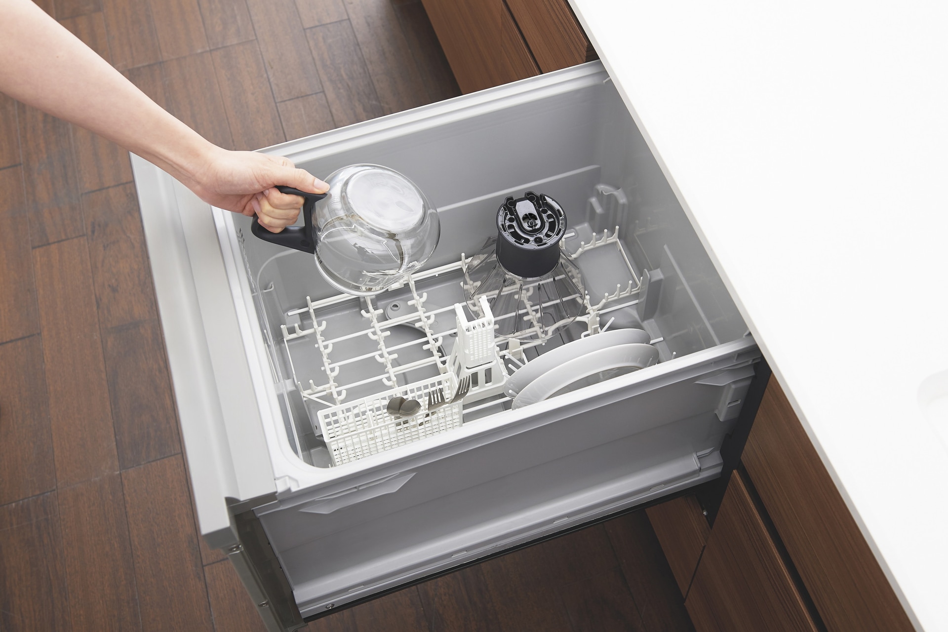 フィルタとガラスサーバーは食器洗い乾燥機に対応している