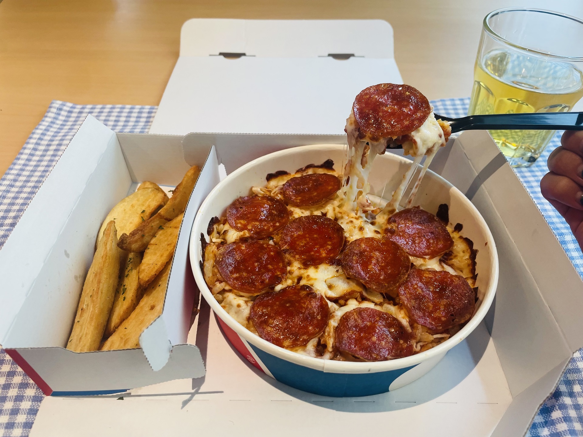 「ピザBENTO」のメインに「ピザライスボウル」12種が仲間入り