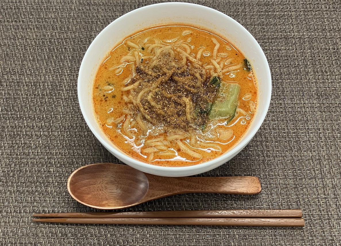 ローソン「阿吽監修濃厚胡麻香る担担麺」