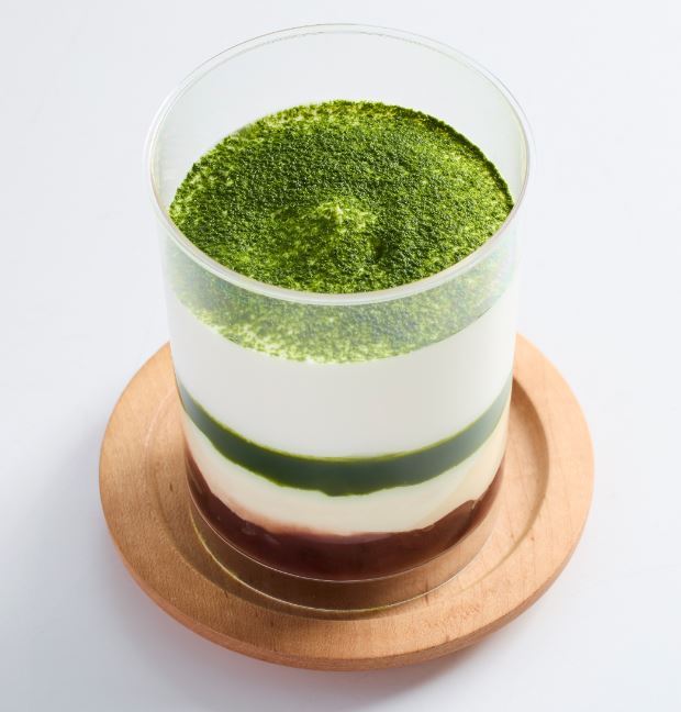 「京都祇園あのん監修 宇治抹茶ティラミスパフェ」（351円）