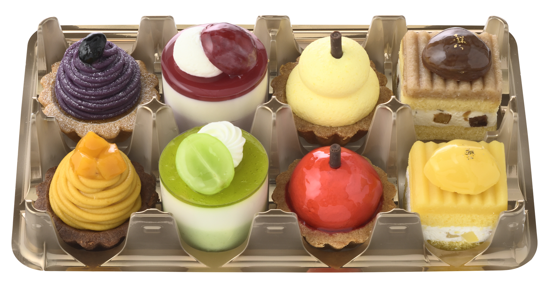 前列左からかぼちゃのモンブランタルト、マスカットのムース、りんごのタルト、黄栗のショート、後列左からお芋のモンブランタルト、ぶどうのムース、洋梨のタルト、渋栗のショート