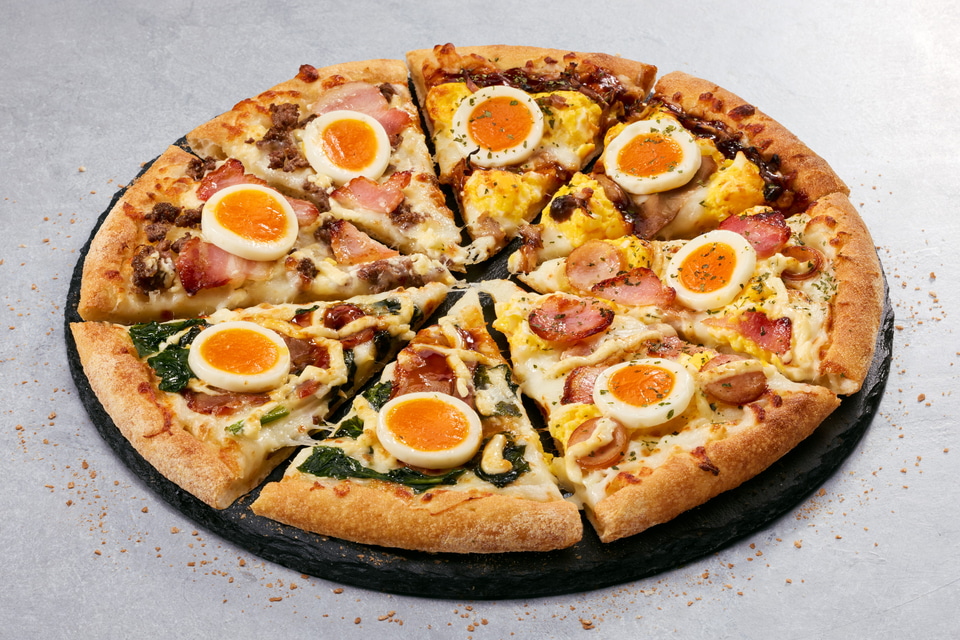 ドミノ・ピザ、帰ってきた「月見クワトロ」9月9日発売。今年は「月見